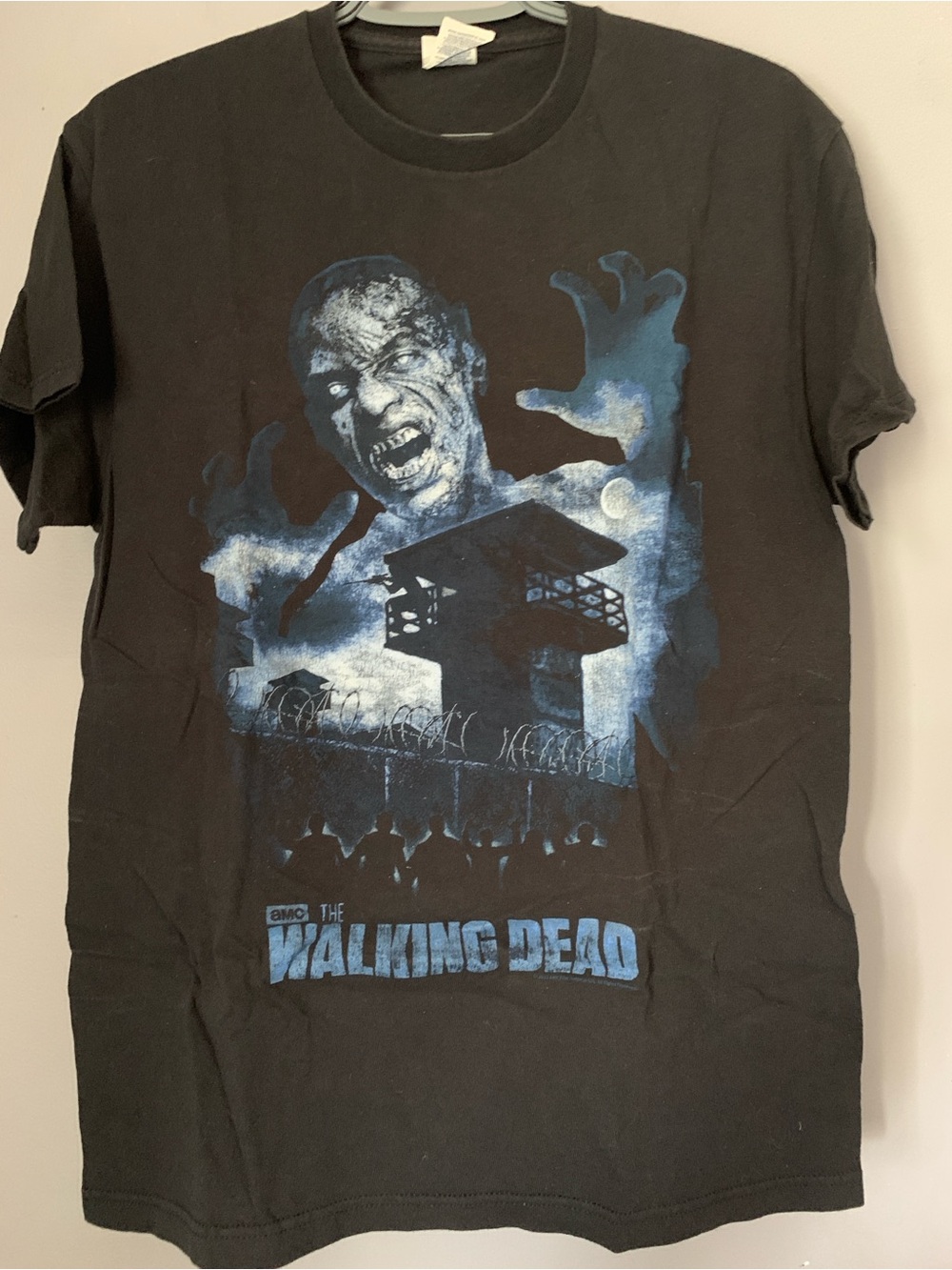 The Walking Dead Zombie Unisex Medium Graphic T Shirt